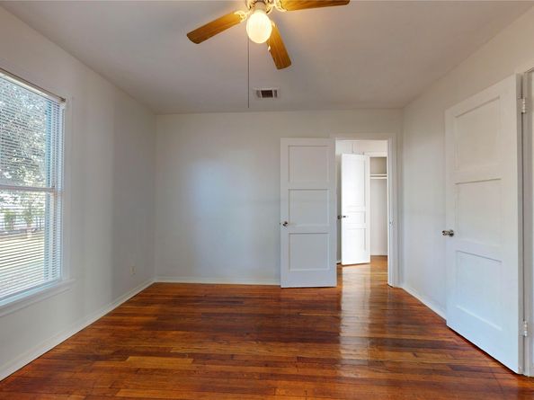 130 Zoe Street, Houston TX 77020