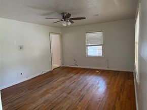 7160 Evans Street, Houston TX 77061