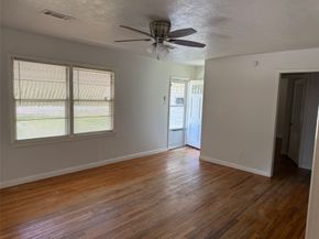 7160 Evans Street, Houston TX 77061