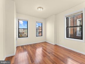 1521 W Shunk Street, Philadelphia PA 19145