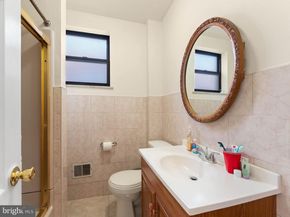 1521 W Shunk Street, Philadelphia PA 19145