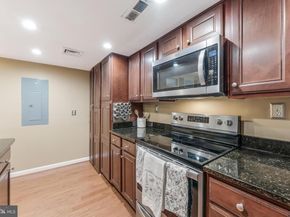 1515 S Arlington Ridge Road 504, Arlington VA 22202