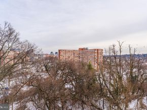 1515 S Arlington Ridge Road 504, Arlington VA 22202