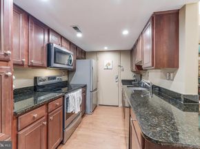 1515 S Arlington Ridge Road 504, Arlington VA 22202