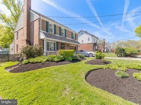 160 W Essex Avenue, Lansdowne PA 19050