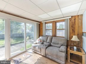 160 W Essex Avenue, Lansdowne PA 19050