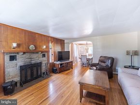 160 W Essex Avenue, Lansdowne PA 19050