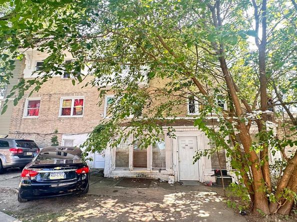 5651 N 16TH Street, Philadelphia PA 19141