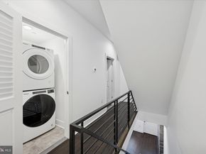 1327 S Hollywood Street, Philadelphia PA 19146