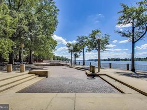 1435 4TH Street SW B609, Washington DC 20024