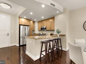 8220 Crestwood Heights Drive 418, Tysons VA 22102