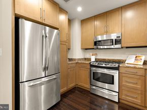 8220 Crestwood Heights Drive 418, Tysons VA 22102