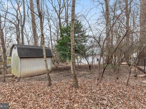 1002 Kerge Court SE, Vienna VA 22180