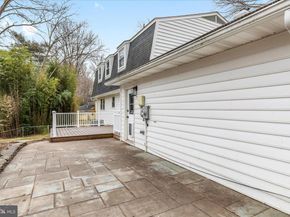 1002 Kerge Court SE, Vienna VA 22180