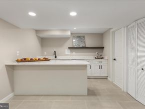 1002 Kerge Court SE, Vienna VA 22180