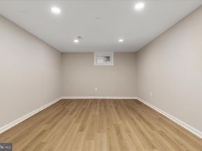 1002 Kerge Court SE, Vienna VA 22180