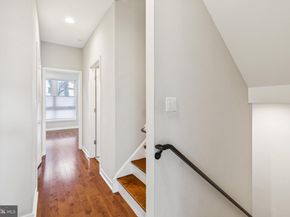 3828 Manor Street, Philadelphia PA 19128