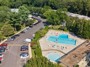 7541 Spring Lake Drive B1, Bethesda MD 20817
