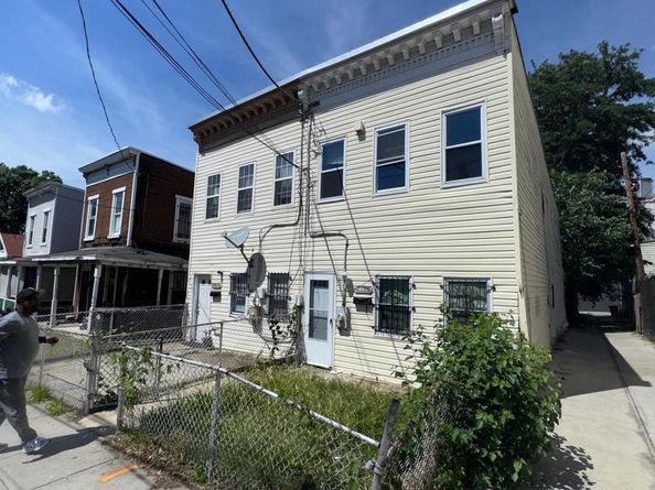 2328 Nicholson Street SE, Washington DC 20020