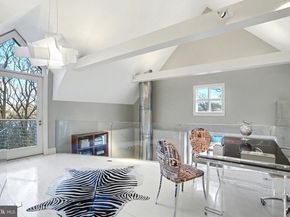 1100 Crest Lane, Mclean VA 22101