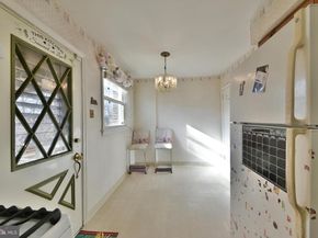 1012 Saint Vincent Street, Philadelphia PA 19111