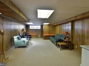 1012 Saint Vincent Street, Philadelphia PA 19111