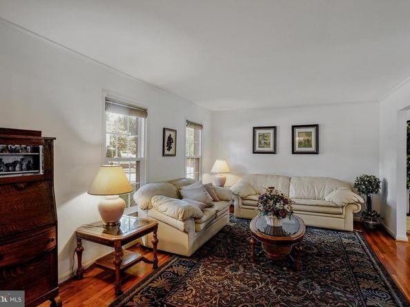 1811 Saint Roman Drive, Vienna VA 22182
