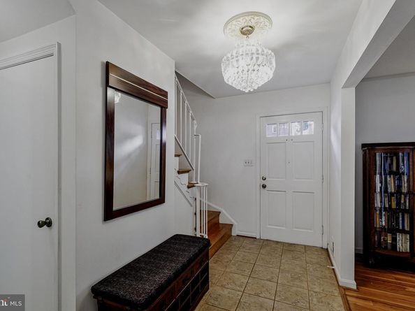 1811 Saint Roman Drive, Vienna VA 22182