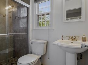 1811 Saint Roman Drive, Vienna VA 22182