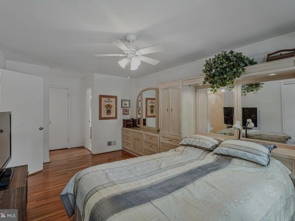 1811 Saint Roman Drive, Vienna VA 22182