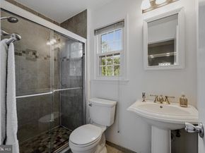 1811 Saint Roman Drive, Vienna VA 22182