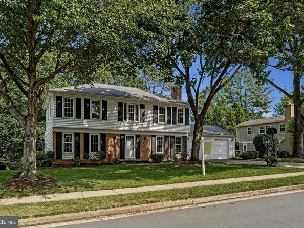 1811 Saint Roman Drive, Vienna VA 22182