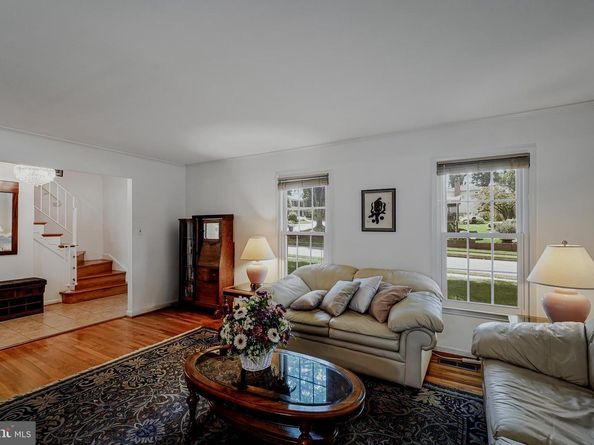 1811 Saint Roman Drive, Vienna VA 22182