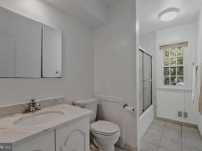 1811 Saint Roman Drive, Vienna VA 22182
