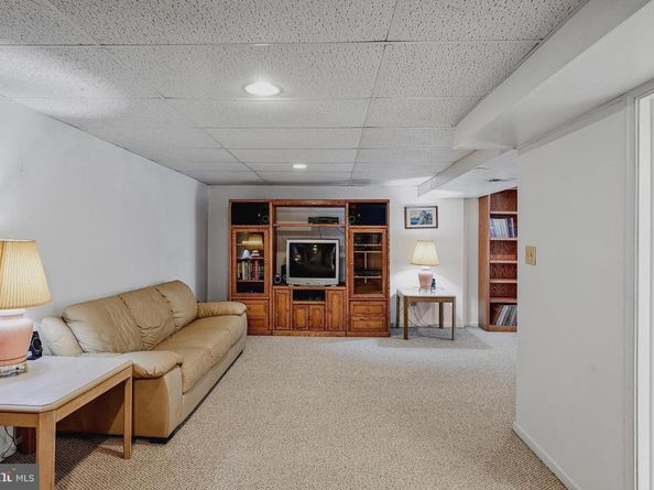1811 Saint Roman Drive, Vienna VA 22182