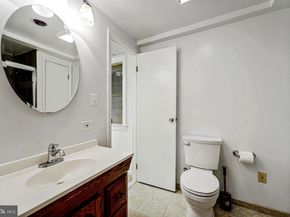 1811 Saint Roman Drive, Vienna VA 22182