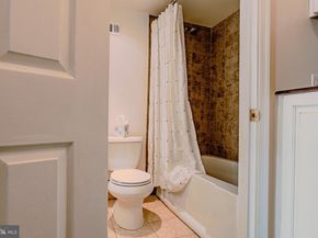 10211 Valley Forge Circle 211, King Of Prussia PA 19406