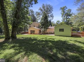 1715 Terwood Road, Huntingdon Valley PA 19006