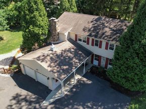 1715 Terwood Road, Huntingdon Valley PA 19006