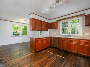 1715 Terwood Road, Huntingdon Valley PA 19006