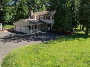 1715 Terwood Road, Huntingdon Valley PA 19006