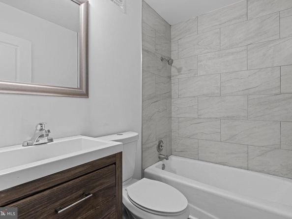 717 N 4TH Street, Philadelphia PA 19123