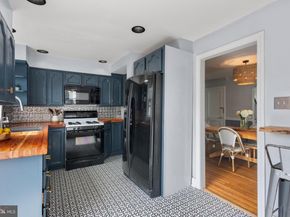251 Powell Road, Springfield PA 19064
