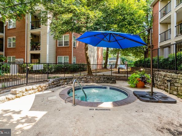 3307 Wyndham Circle 3169, Alexandria VA 22302