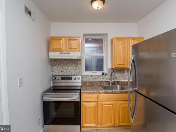 704 N Preston Street, Philadelphia PA 19104