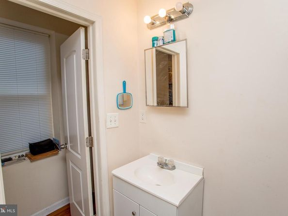 704 N Preston Street, Philadelphia PA 19104