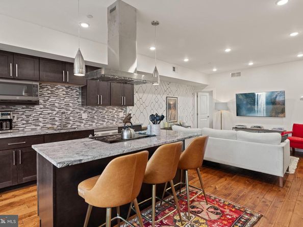 2015 S Hutchinson Street 12, Philadelphia PA 19148