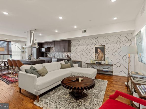 2015 S Hutchinson Street 12, Philadelphia PA 19148