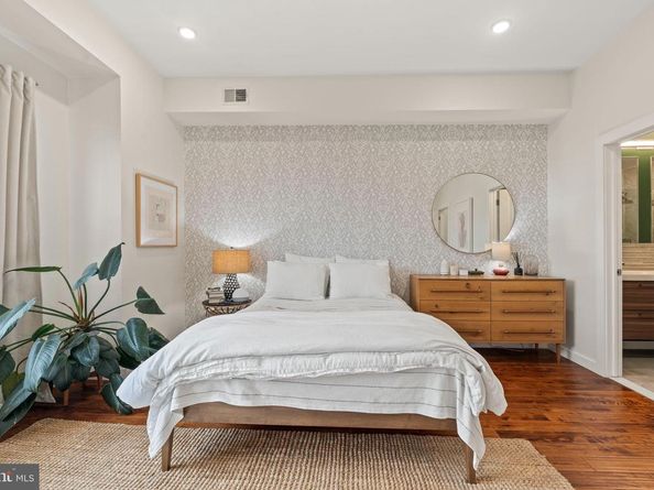 2015 S Hutchinson Street 12, Philadelphia PA 19148