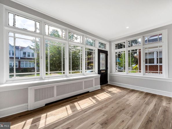 181 W Albemarle Avenue, Lansdowne PA 19050
